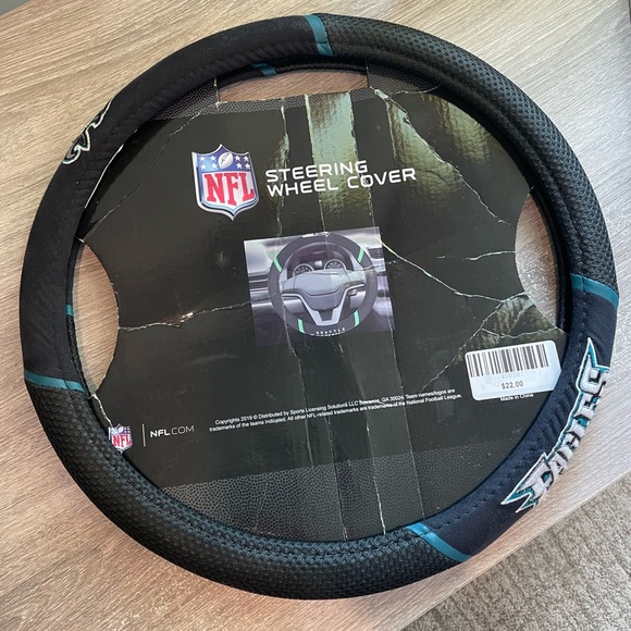 Philadelphia Eagles steering wheel cover - Picture 2 of 4